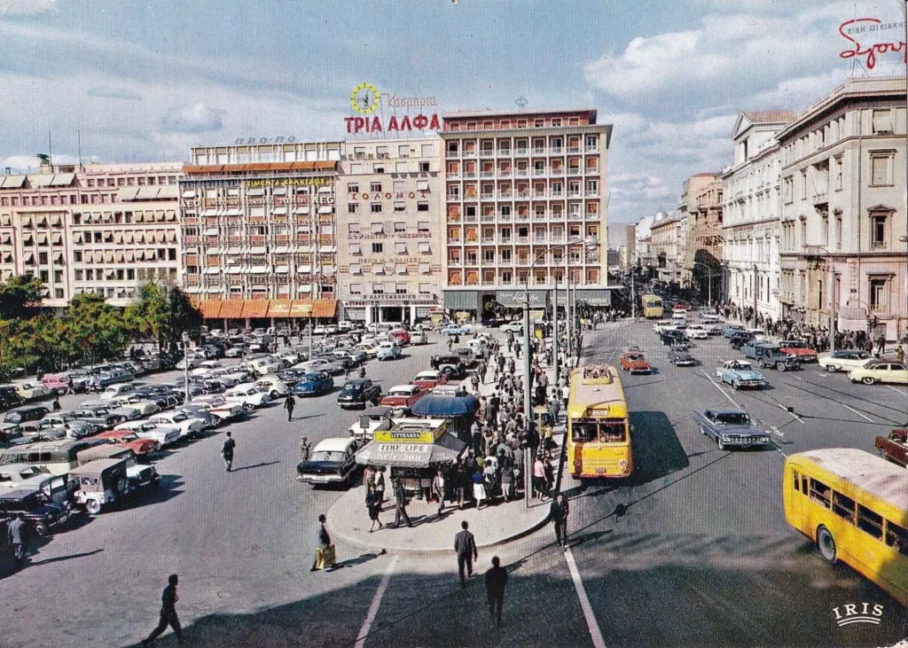 Πλατεία Κλαυθμώνος