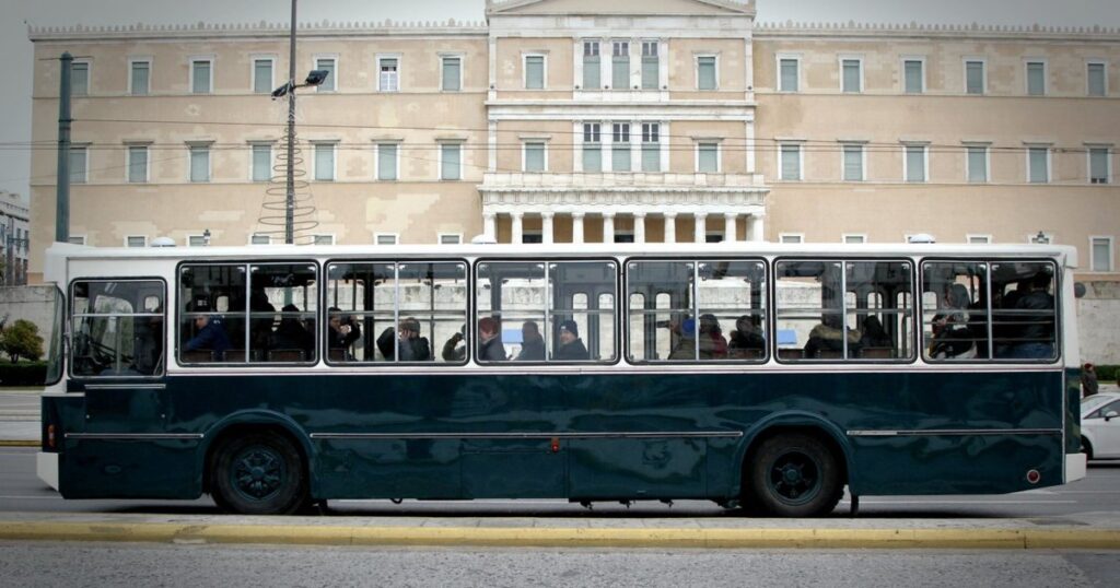 λεωφορεία που έγραψαν ιστορία απο την Αθήνα ως το Πέραμα 
