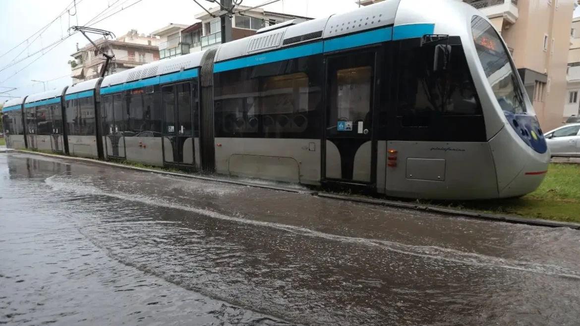 Αθήνα:πλημμυρισμένες γραμμές τραμ