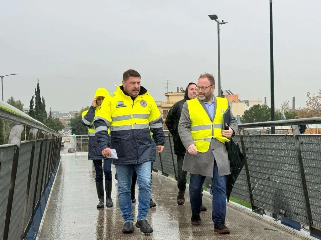 Πλάνα από την αυτοψία του Περιφερειάρχη Νίκου Χαρδαλιά στον Κηφισό