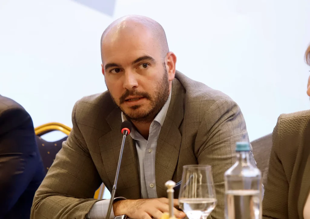 Ο πρόεδρος της Ένωση Ξενοδόχων Αθηνών–Αττικής & Αργοσαρωνικού, Ευγένιος Βασιλικός