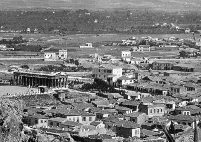 Μηχανή του Χρόνου: Η “χαμένη” γειτονιά φωτογραφημένη από την Ακρόπολη. 1865