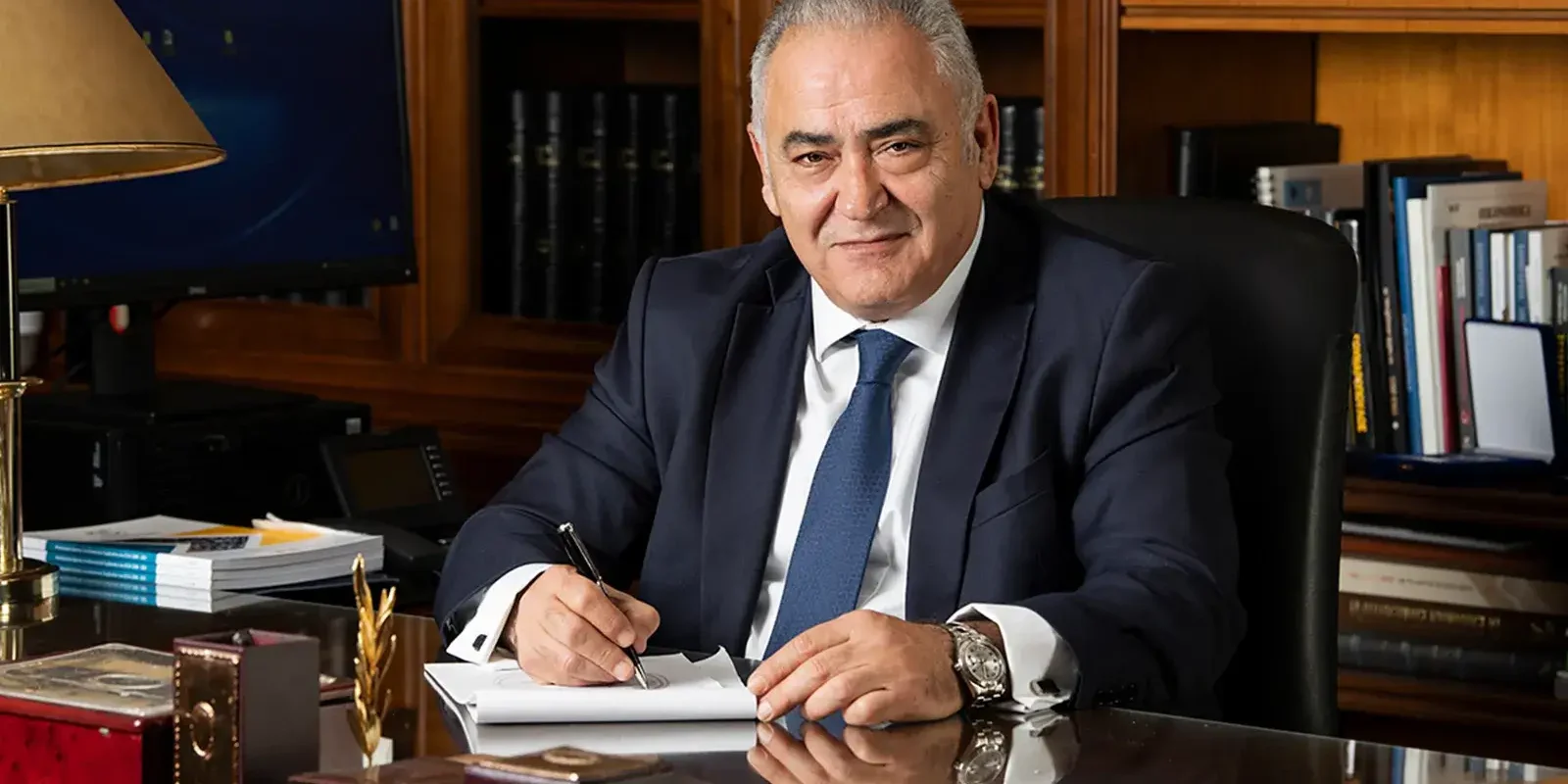 Γιάννης Χατζηθεοδοσίου