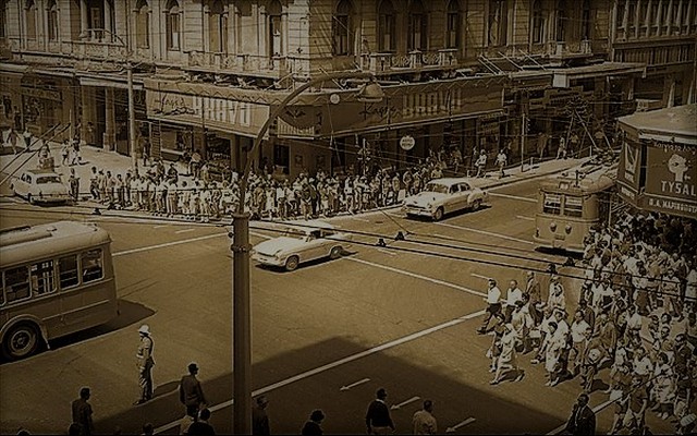 Τα Χαυτεία, Ομόνοια
