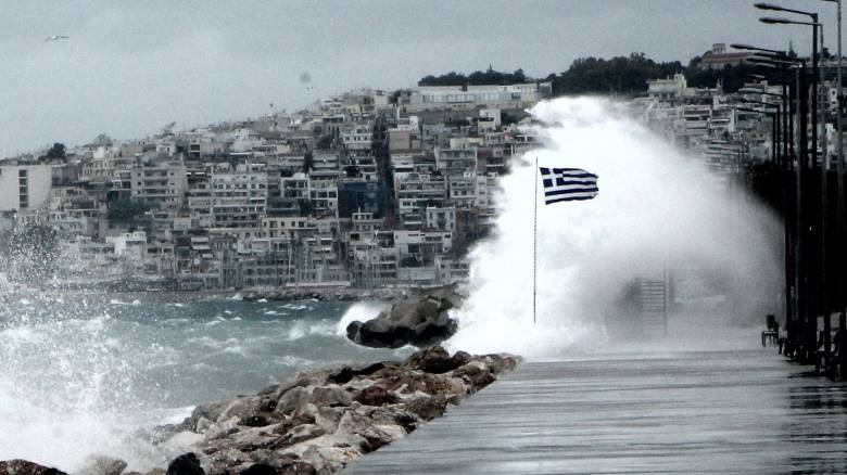 Λόγω της έντασης των ανέμων, οι αρχές εξετάζουν το ενδεχόμενο έκδοσης έκτακτου δελτίου επικίνδυνων καιρικών φαινομένων υψηλής
