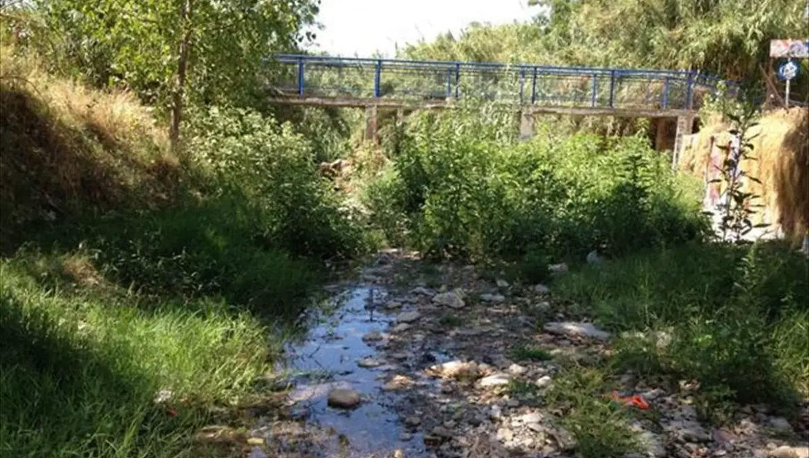 Αττική, το ρέμα της Πικροδάφνης