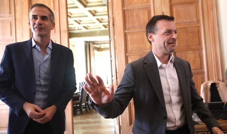 Αντιπαράθεση Μπακογιάννη και Δούκα