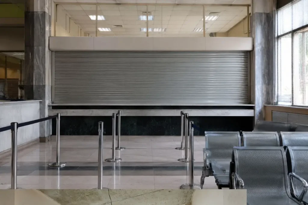 Δευτέρα Αγίου Πνεύματος: Κλειστά τράπεζες, ΟΤΑ και δημόσιο