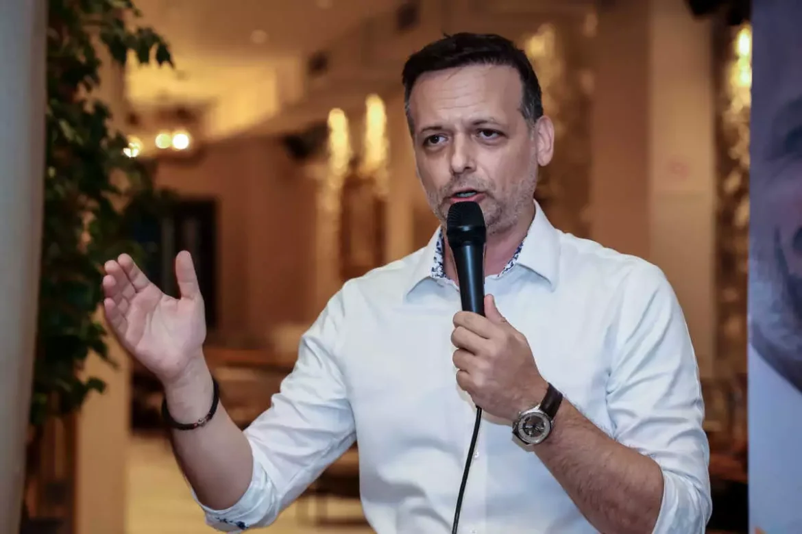 Χάρης Δούκας