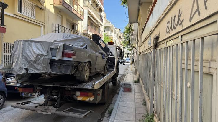 εγκαταλελειμμένα αυτοκίνητα